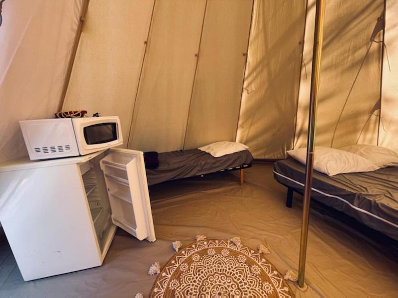 Camping Paradis Family Les Rives De L'Herault Жиньяк Экстерьер фото