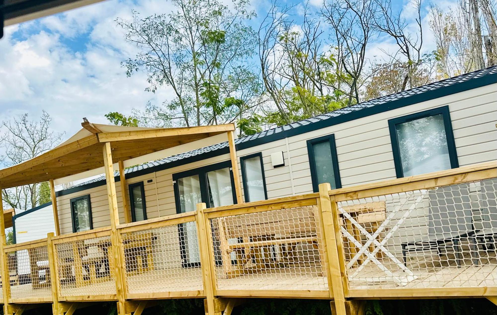 Camping Paradis Family Les Rives De L'Herault Жиньяк Экстерьер фото