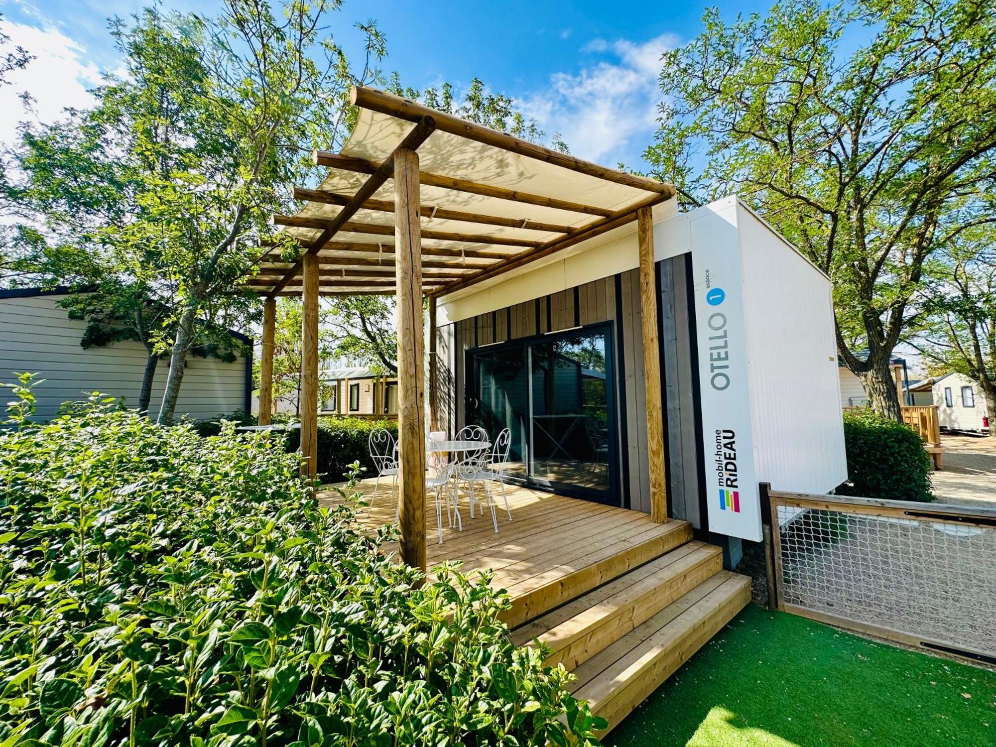 Camping Paradis Family Les Rives De L'Herault Жиньяк Экстерьер фото